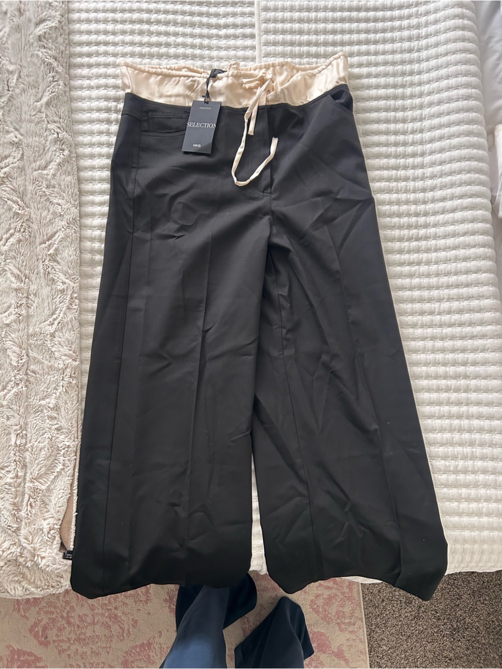 Mango Wide-Leg Trousers with Contrast Drawstring Waist - Black and Cream